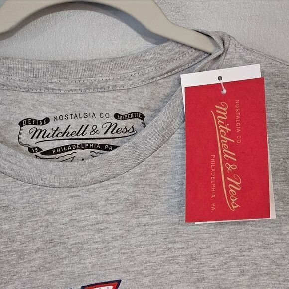 Mitchell and Ness Yankess T-shirt. Size Large. NWT - Picture 4 of 5